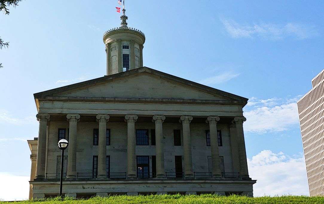 Louisville, KY to Nashville, TN Road Trip 3Day Itinerary
